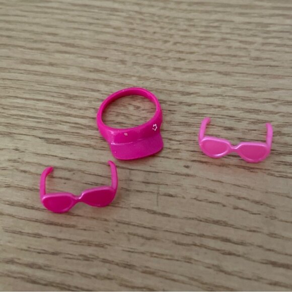 Vtg Polly Pocket Doll Accessories Set Mini Purses Backpack Sunglasses and Visor - Picture 5 of 6